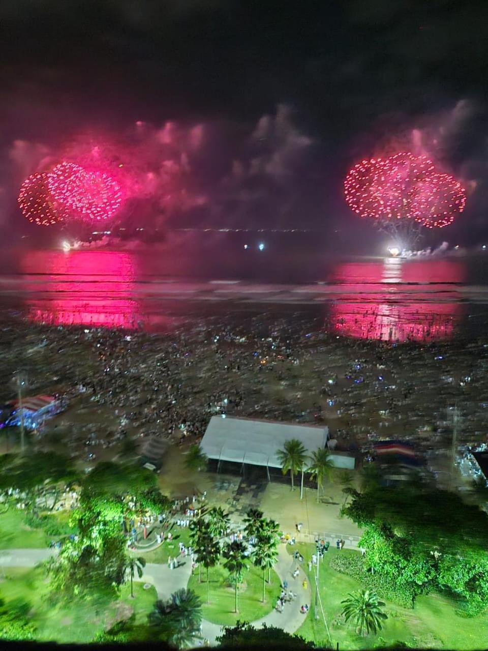 Apartamentos Na Praia Do Gonzaga Frente Mar Com Estacionamento Santos  Quarto foto