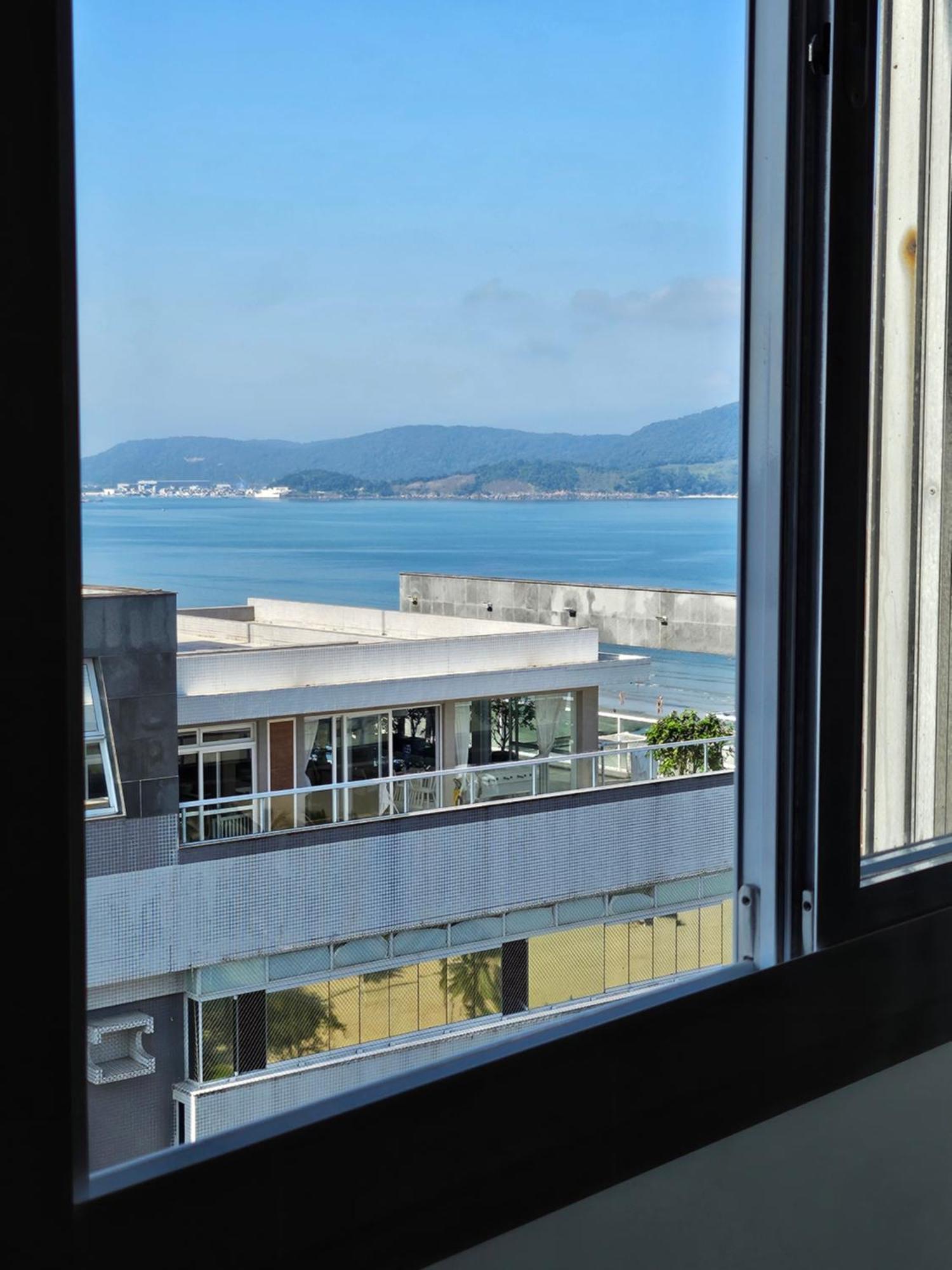Apartamentos Na Praia Do Gonzaga Frente Mar Com Estacionamento Santos  Exterior foto